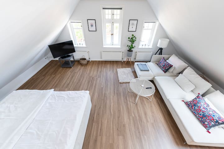 Apt. 6 Apartment zur Andreaskirche - 24h Check-In