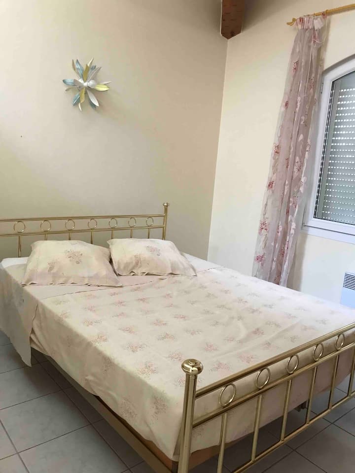Appartement T2 De Plein Pied - Carqueiranne