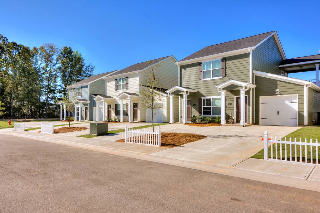 1 Bedroom Cottages