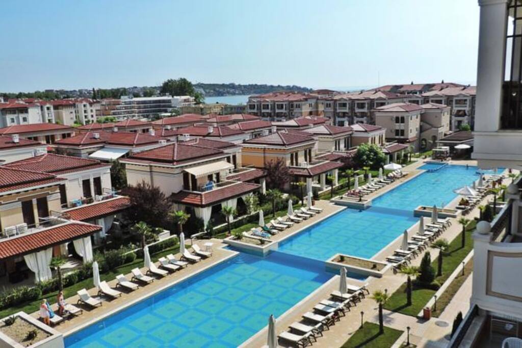 Pool 1