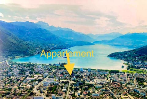 Propriété Airbnb réussie: Golden place close from lake with terrasse, garage à Annecy
