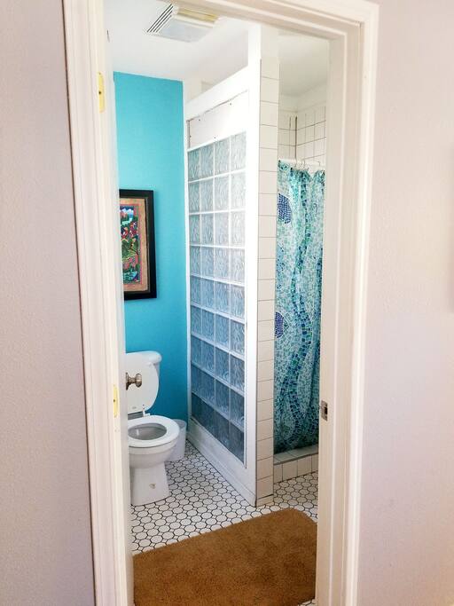 Cute bathroom