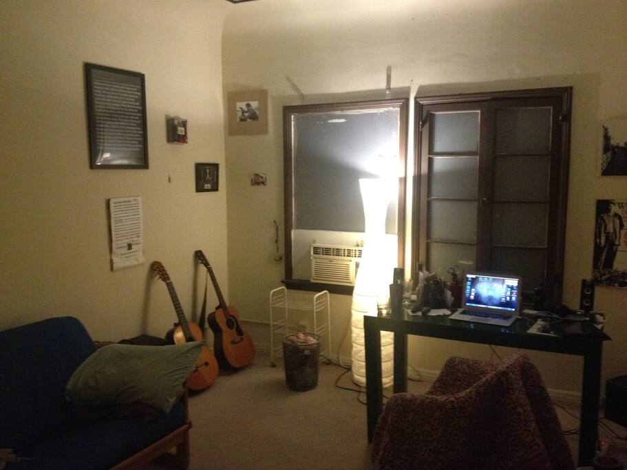 Great desk and quiet work /live space for writers and artists or other laptop workers.