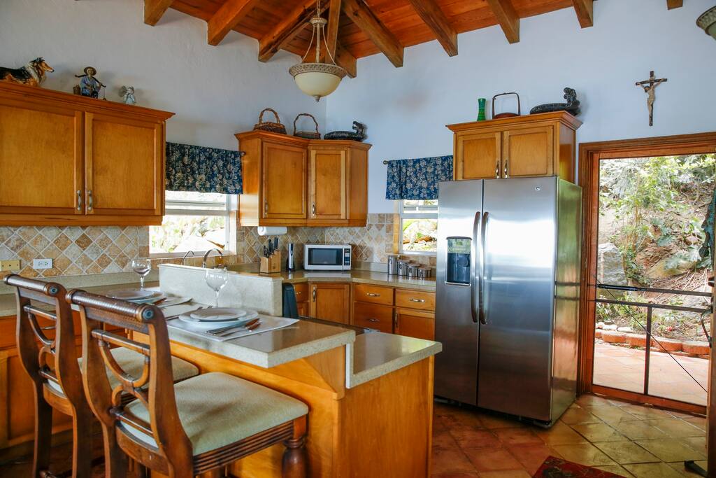 Full Service Kitchen