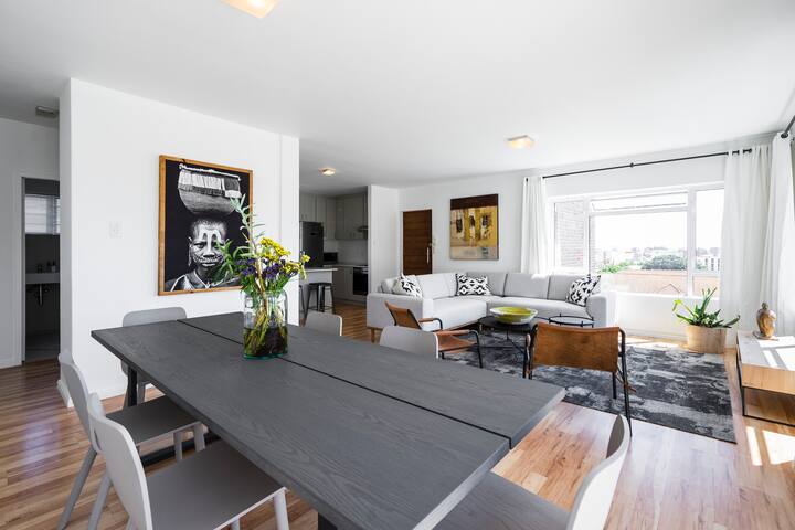 Slick Kloof Street Apt Mountain City View gallery image 2