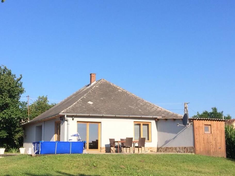 Letop !! Zwembadje is niet ingesloten bij verhuur