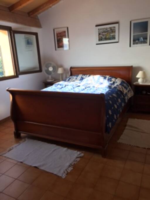Master bedroom with ensuite toilet and shower and mountain views