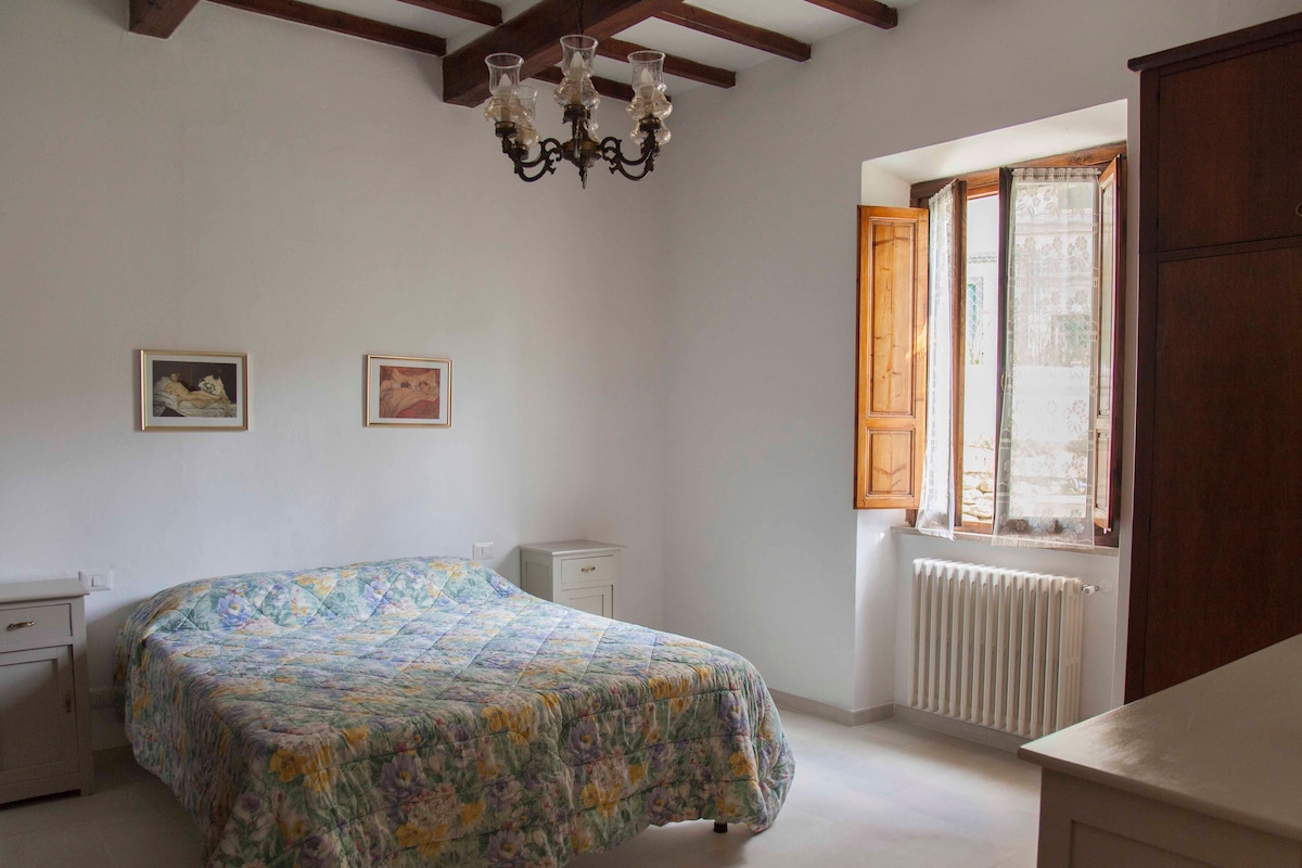 חדר 1 (מקום ל -2)