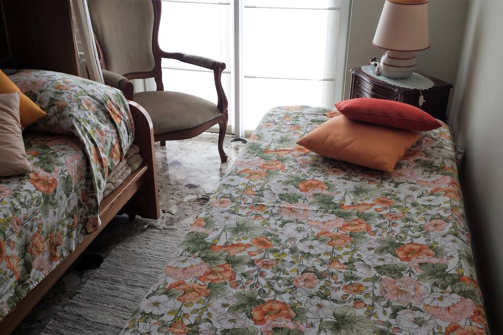 Double Bedroom -details