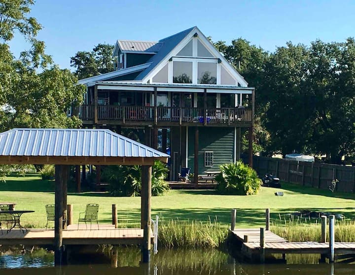 Papa's Paradise Cottages for Rent in Pass Christian, Mississippi