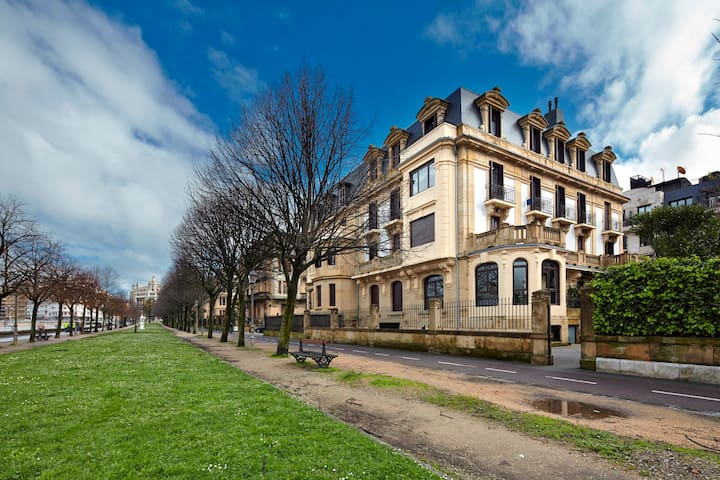 Basque by FeelFree Rentals