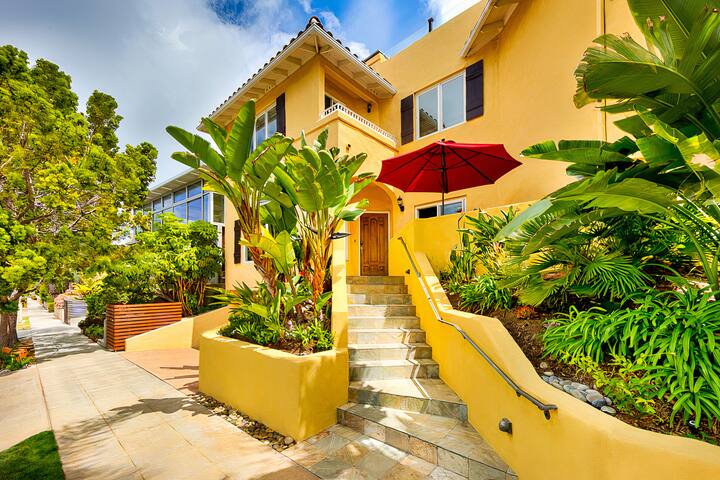 Ocean Views *Walk to Beach *La Jolla *Rooftop *A/C gallery image 2
