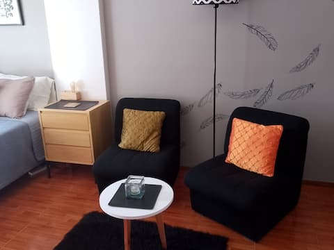 Successful Airbnb property: Warmth in Villa Crespo in Villa Crespo