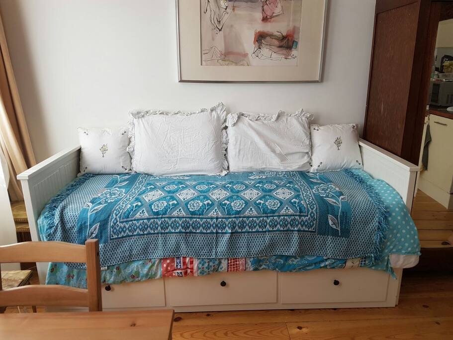 very comfertable hemnes bed