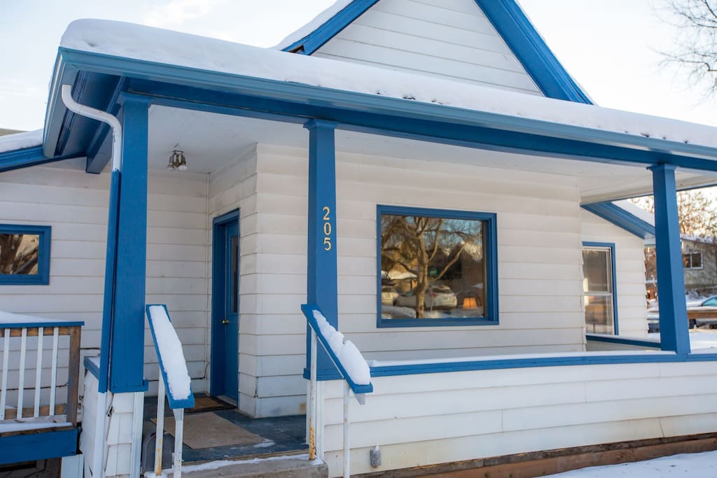 Charming cottage is just around the corner from all the downtown fun