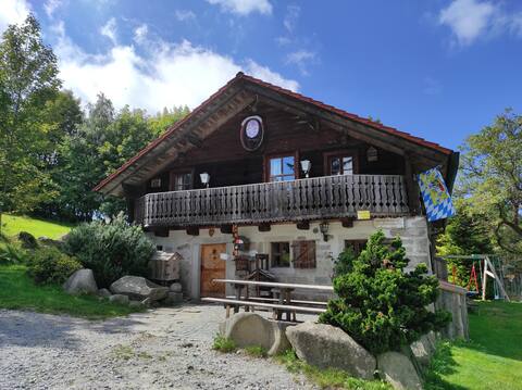 Charming country cottage in a fantastic location
