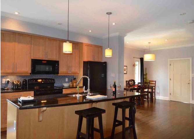 Absolutely Fabulous Westboro Home Perfect Location