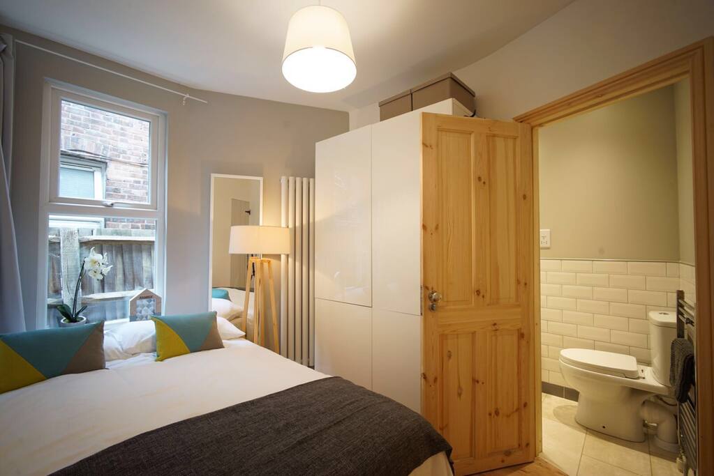 The bedroom with en-suite