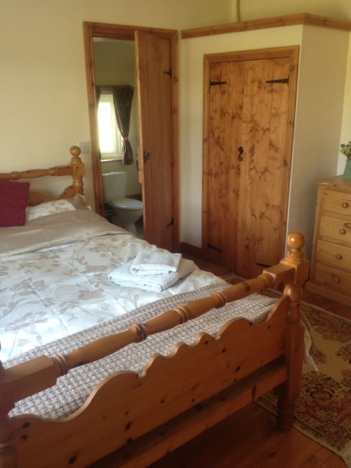 Double bedroom with ensuite