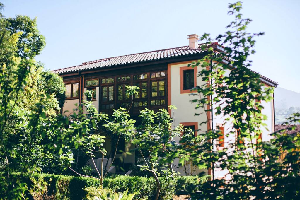 Vista Casona desde jardín