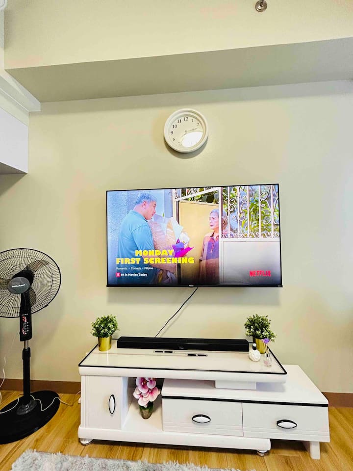 Havens Place In Eastwood Qc W/ Wifi & Netflix - Quezon City