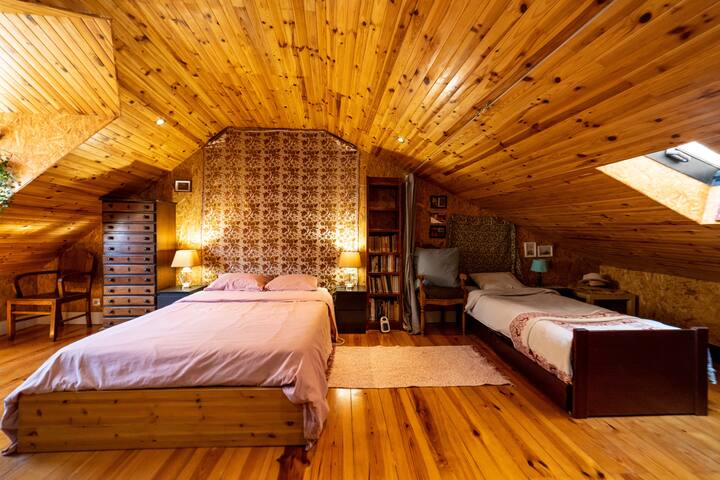 Hen Stag Bachelor Lx Townhouse with Bar(from July) gallery image 5