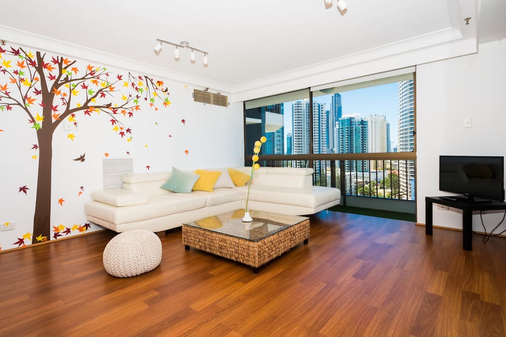 Open Plan with plenty of Room to Relax
