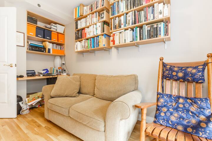 Huge 3+ BR w/large private backyard in Park Slope gallery image 5