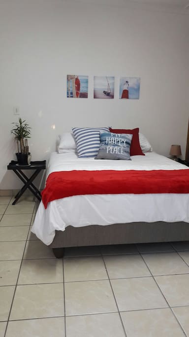 Queen size bed