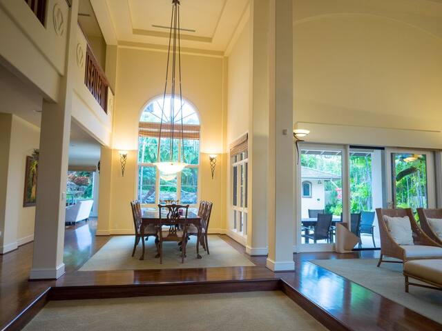 Gorgeous Diamond Head Estate gallery image 5