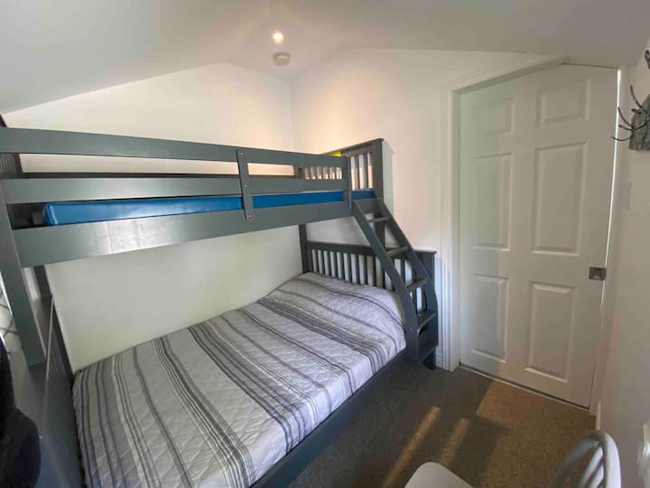 3rd Bedroom - double bed with twin bunk overtop