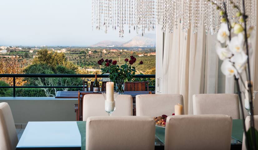 Villa w/Private Pool, Play Area, BBQ & Ping Pong gallery image 5