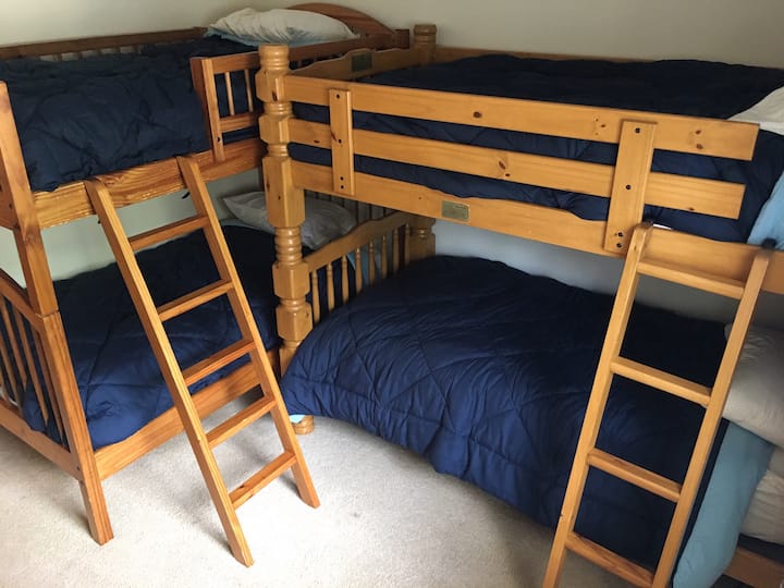 Two sets of twin bunks