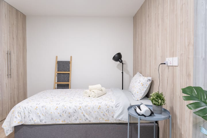 Simple & Relaxing Stay R2 @ Bugis/orchard/dhoby - Singapore
