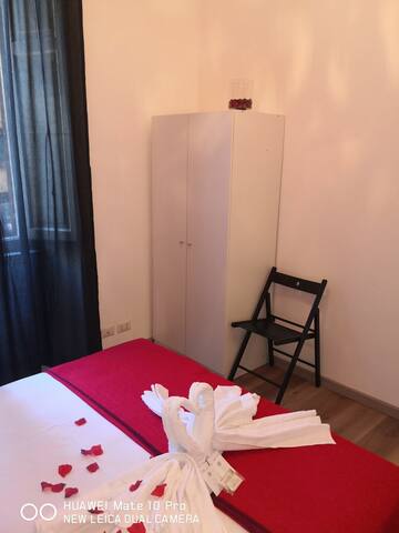 Trastevere royal apartment gallery image 5