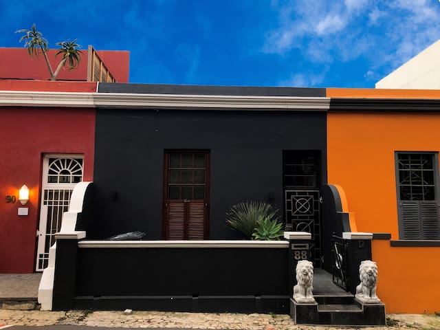 Stunning Tranquil Home | Explorers Haven | CPT gallery image 2