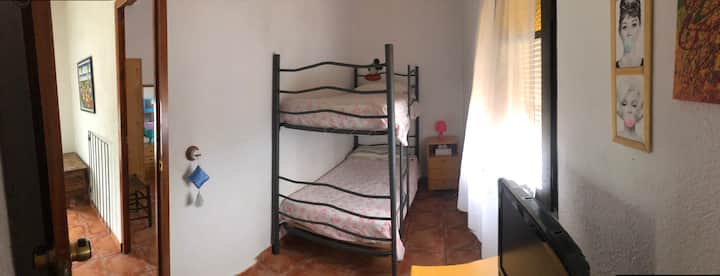 Izba s poschodovými posteľami