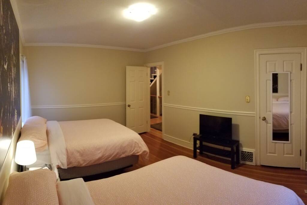 Private, clean and spacious. Large closet so you can settle in.