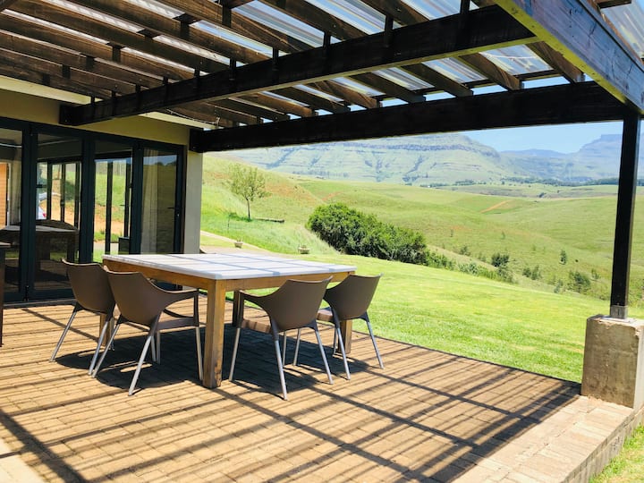 Dragon View Estate, Central Drakensberg Airbnb