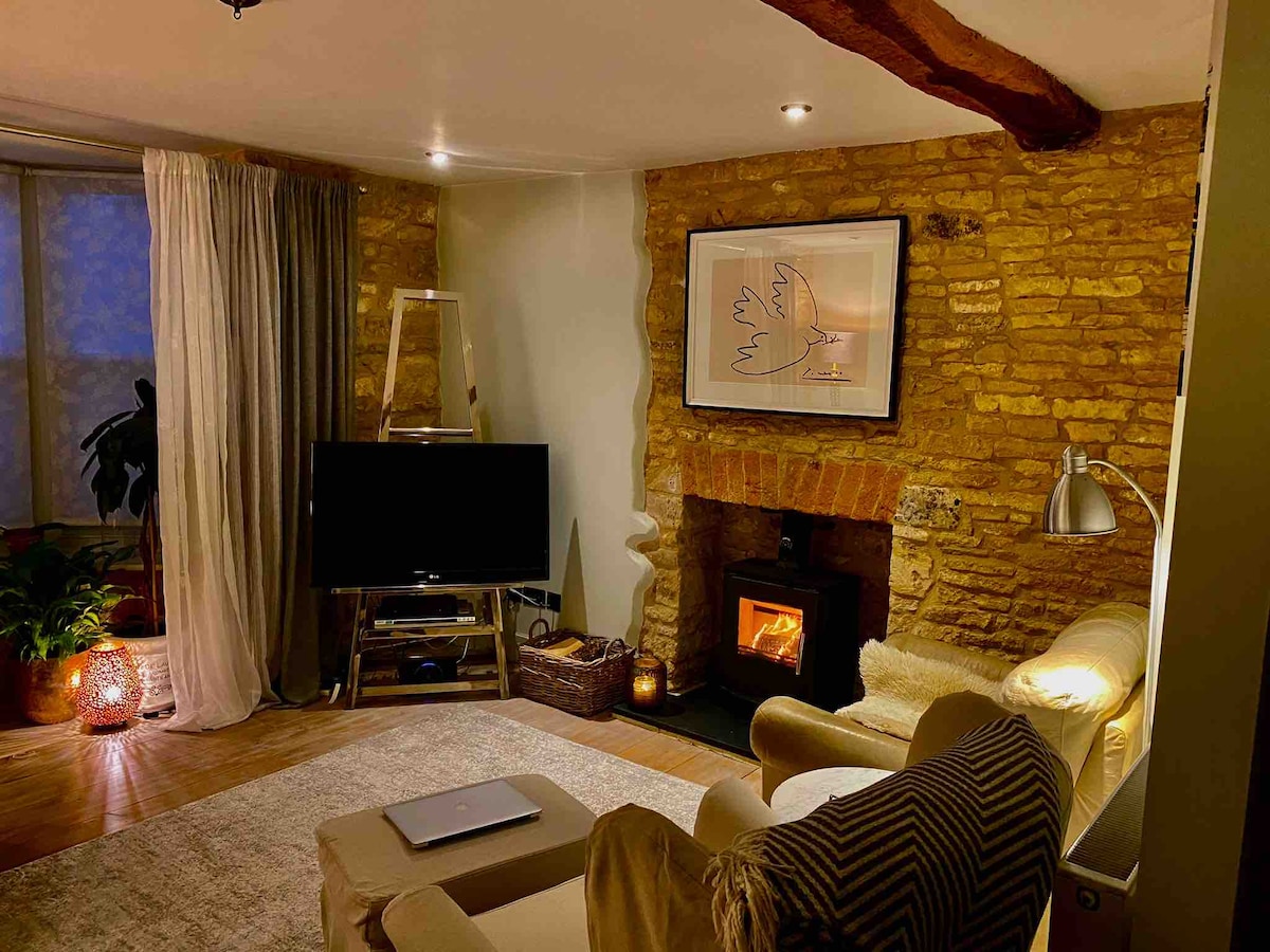 Erfolgreiche Airbnb-Immobilie: Historic Cotswold Chic Style for UK staycation in Bourton On The Water