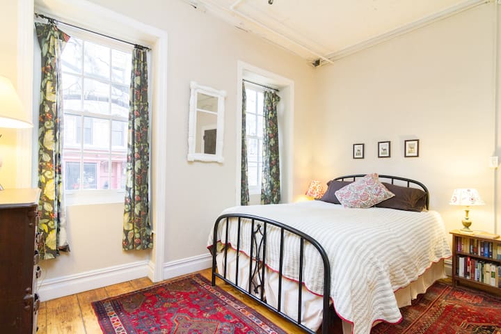 2, 3 or 4 Floors, Heart of Greenwich Village