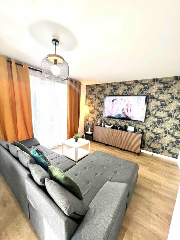 2br - 75m2 - Parking - Balcony - Clim - 5mn Metro - Deuil-la-Barre