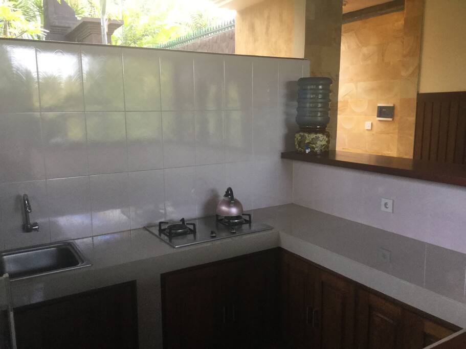 Large kitchen with all necessities