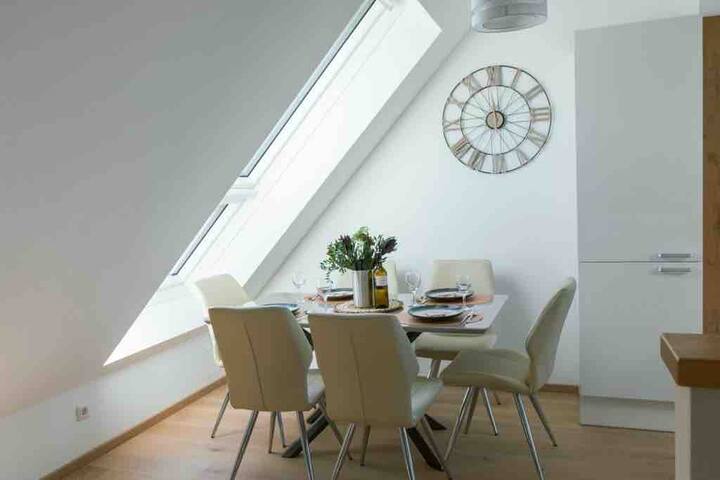 New Design Penthouse _26 gallery image 2