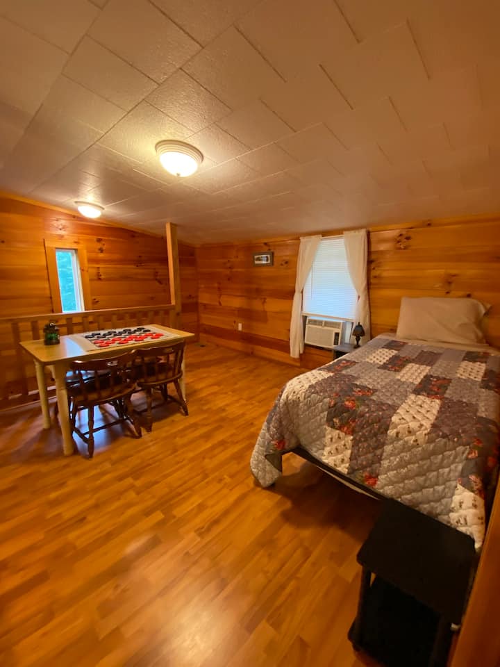 额外房间-开放区域。1张单人床