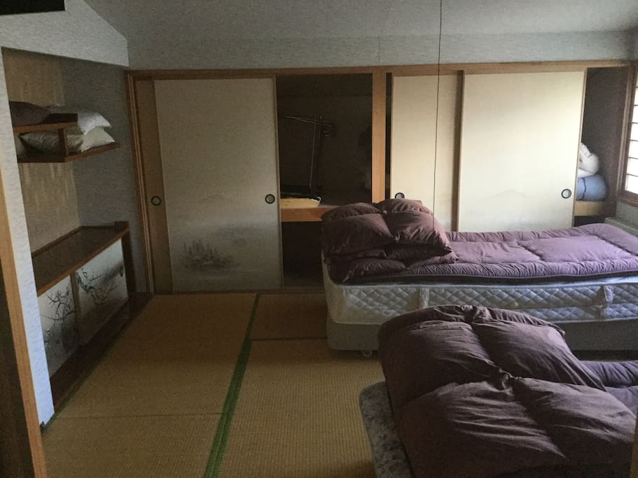 Tatami Twin Room