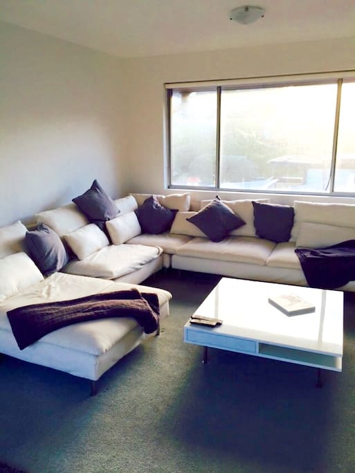 Living area - A very comfortable lounge!