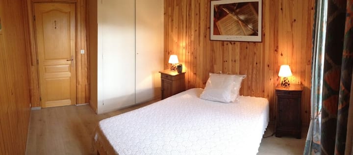 HABITACIÓN n.º2 - DORMITORIO n.º2
