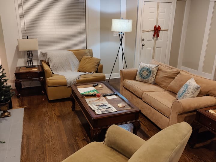 Gray's Place 5min To Bjcc/stadium/citywalk - Birmingham, AL
