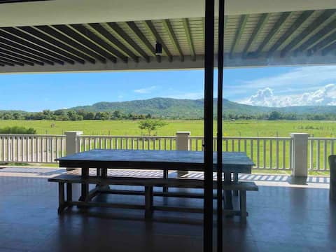 Cozy Batangas Resthouse (Spazio 1)